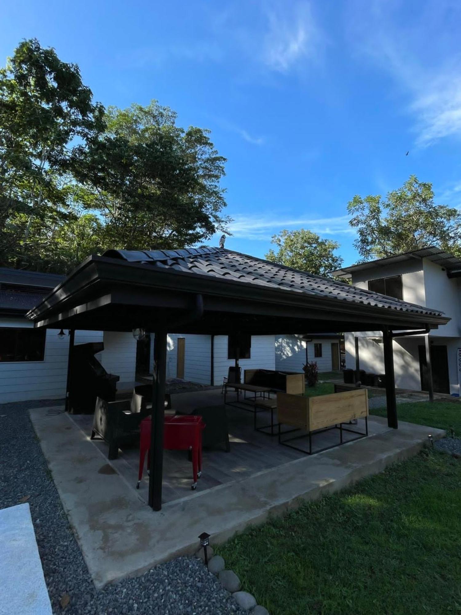 Bungalows Sloth Manzanillo  Exterior photo